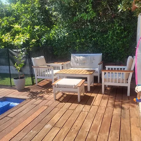 Σπίτι διακοπών Familiale Spacieuse Avec Piscine Et Climatisation A 10 Minutes Des Plages