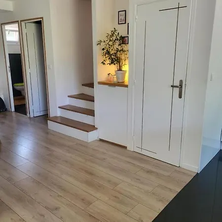 Avec Piscine Et Jardin à 10 Minutes De La